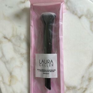 NWT Laura Geller Dual Ended Concealer and Foundation Brush.